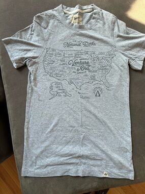 Venture Out National Parks Graphic Tee - Gray